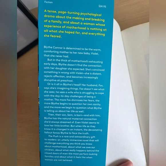 The Push by Ashley Audrain Paperback - Picture 2 of 2